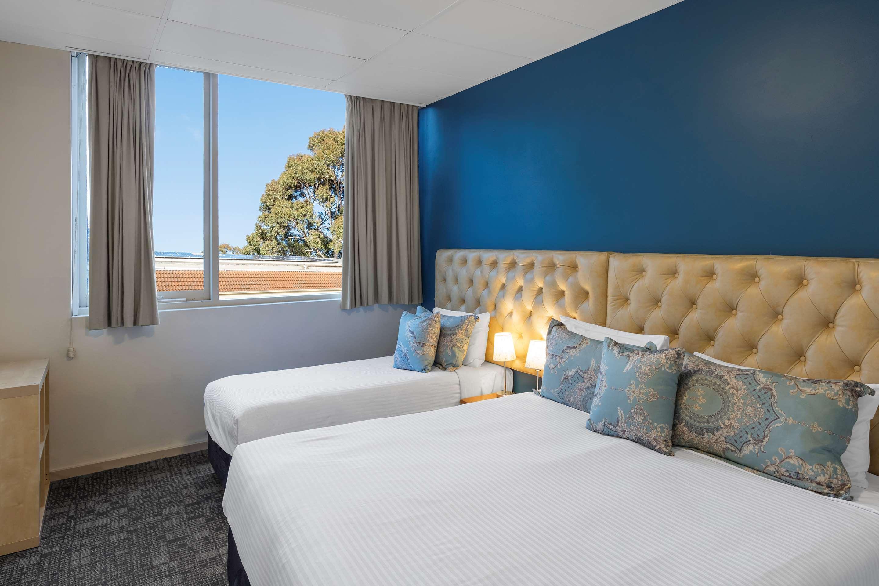 Best Western Plus Service Inn & Suites Lethbridge Exteriér fotografie